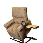 Couchtray am Aufstehsessel