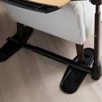 Füße stehen auf einer Basis