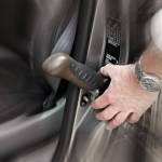 Einfach in die Türschlossfalle einstecken